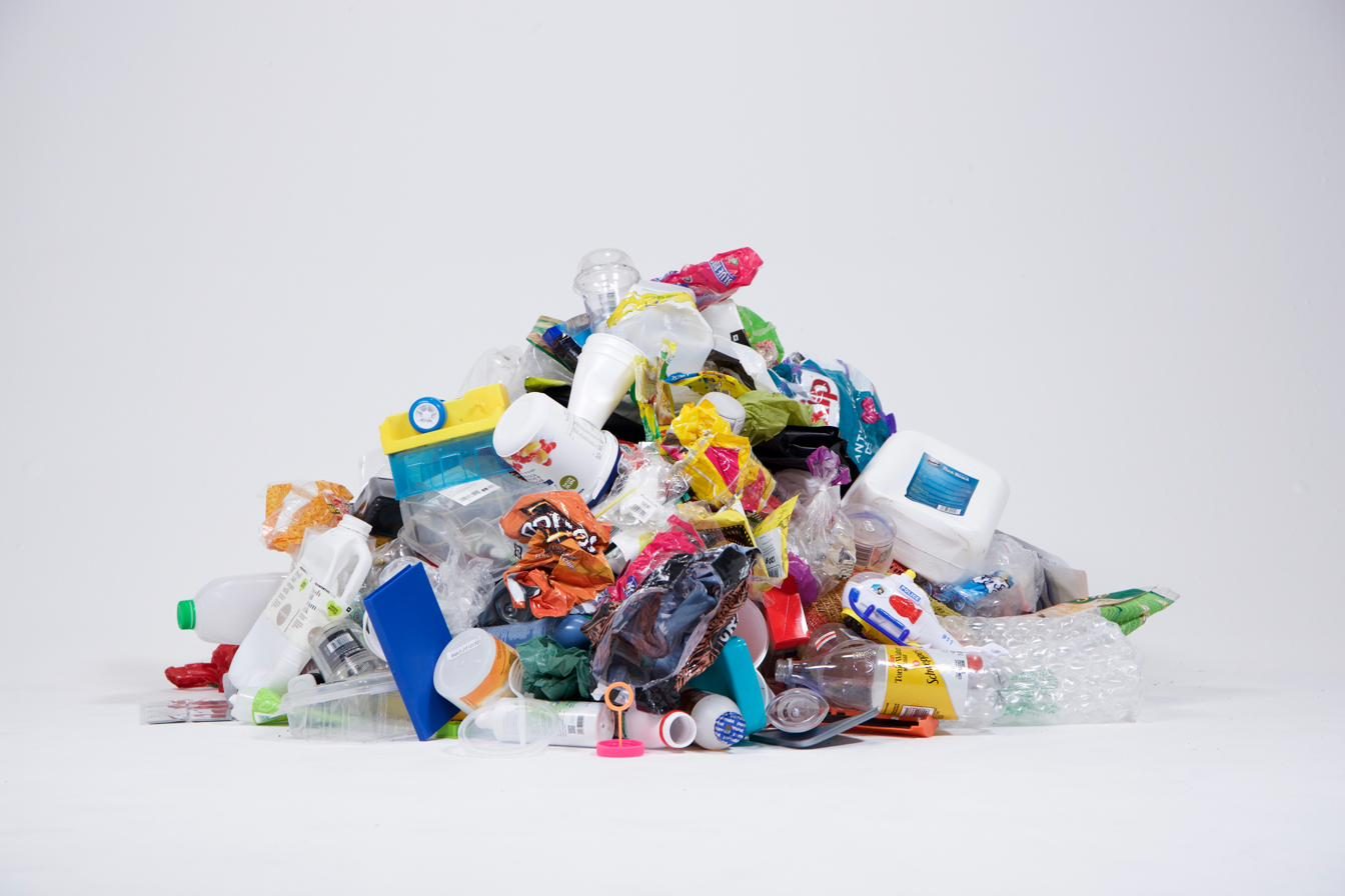 Mixed recycled plastic materials